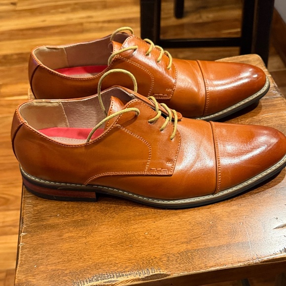 Elegant Brown Leather Men's Oxfords - Picture 3 of 5